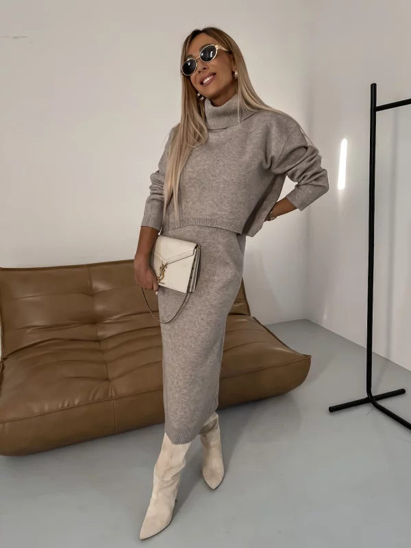 Hege™ | Midi-mekko, jossa on turtleneck